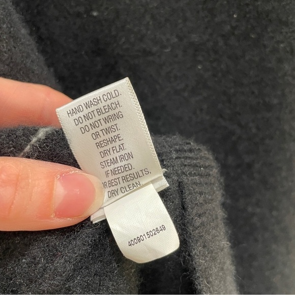 Apt. 9 Cashmere Argyle V-Neck Sweater - Picture 7 of 10